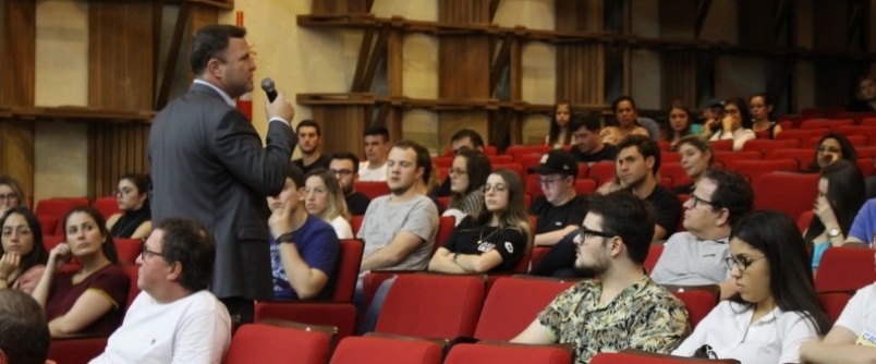 Unesc recebe ex-diretor de regula��o da Educa��o Superior