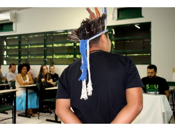 Foto da galeria: Primeiro mestrando indgena da Unesc defende dissertao e recebe aprovao