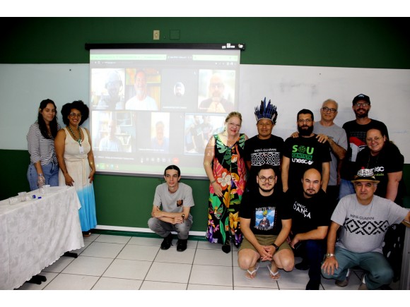 Foto da galeria: Primeiro mestrando ind�gena da Unesc defende disserta��o e recebe aprova��o