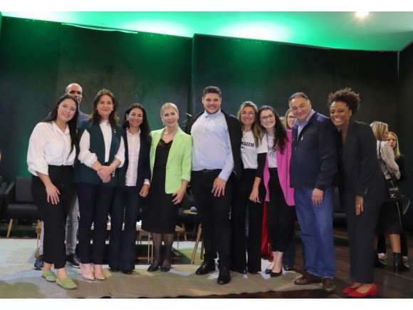 Foto da galeria: PPGSCol traz secret�ria de Estado da Sa�de para aula inaugural