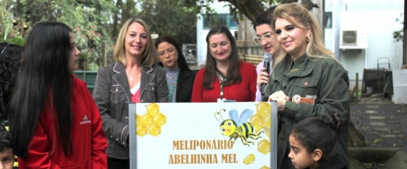 Por meio do Meliponrio, alunos do Colgio Unesc aprendem sobre importncia das abelhas