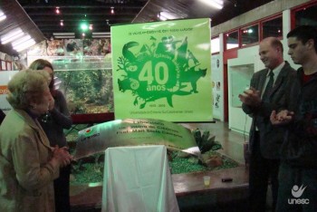 Professora M�ri Stela Campos d� nome ao Laborat�rio de Ensino de Ci�ncias