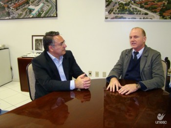 Senador Raimundo Colombo visita a Unesc