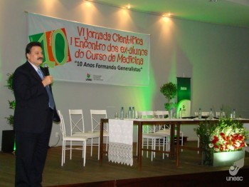 Medicina abre Jornada falando sobre o que a sociedade espera do m�dico