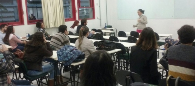 Movimentos populares � tema de forma��o em extens�o