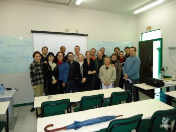 Professora da UFSC ensina como elaborar Artigos Cient�ficos