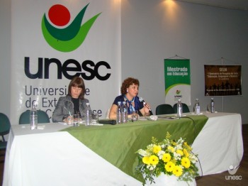 Professora da Udesc chama aten��o para os limites e cuidados da pesquisa