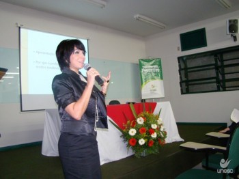 Gerente da Arezzo ensina diferen�a entre tend�ncia, moda e estilo