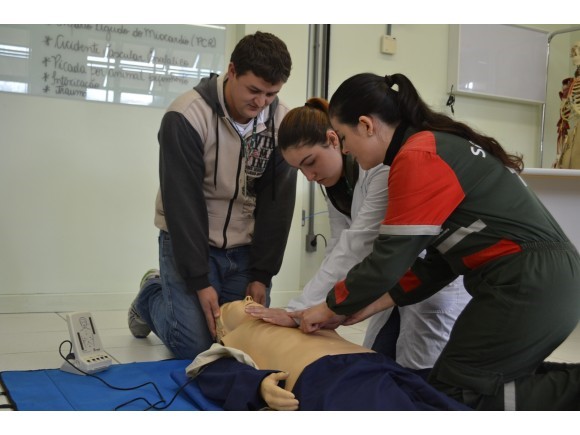 Palestra no Colgio Unesc - Primeiros Socorros