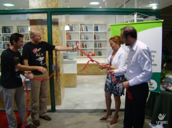 Unesc inaugura sua livraria universit�ria