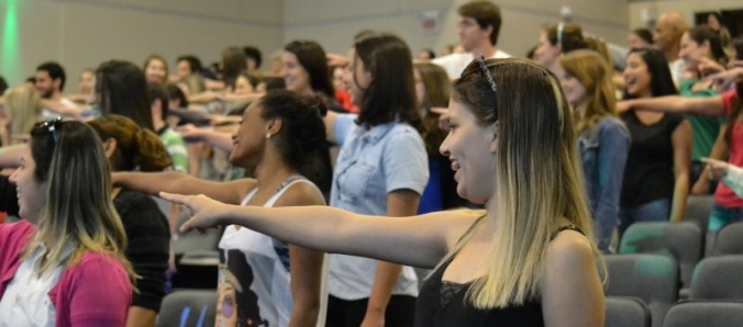 Unesc deseja boas-vindas aos calouros em recep��o animada