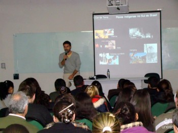 Representante da Funai explica as tr�s etapas para se reconhecer um ind�gena