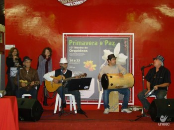 Samba Raiz, Bossa Nova e MPB para alegrar a noite de encerramento