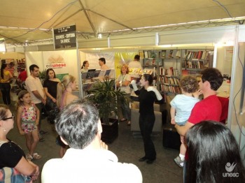 Unesc em Performance faz apresenta��o na pra�a Nereu Ramos de Crici�ma