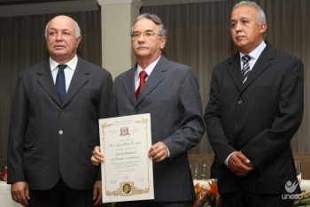 Professora recebe homenagem in memoriam