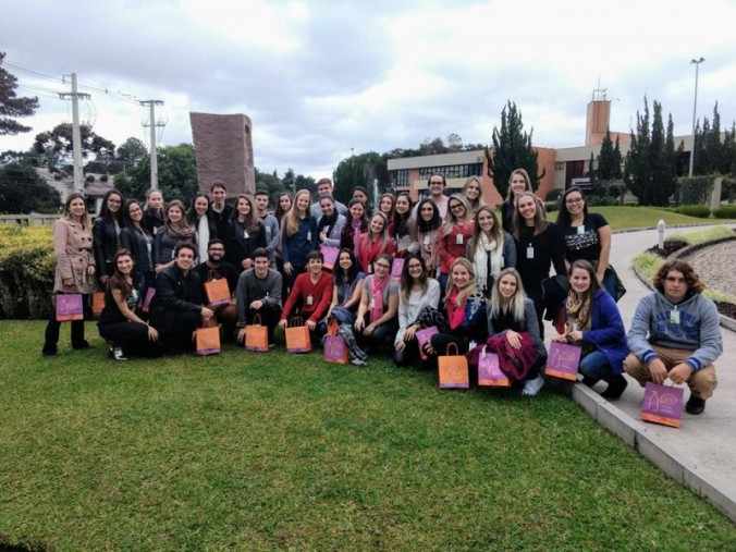 Acad�micos realizam visita t�cnica no Grupo O Botic�rio