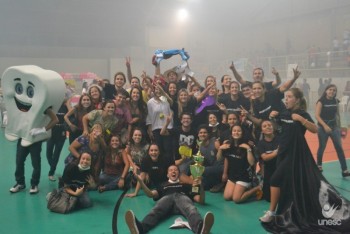 Curso vencedor do Trote Solid�rio realiza sa�da de campo � Pousada Santo Ant�nio, em Treviso