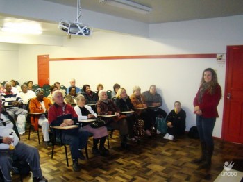 Neglig�ncia, amea�a, abuso financeiro e psicol�gico e roubo s�o as viol�ncias mais frequentes aos idosos