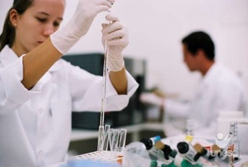 Biom�dico tem mercado de trabalho promissor