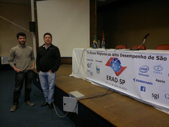 Participao na Escola Regional de Alto Desempenho (ERAD 2013)