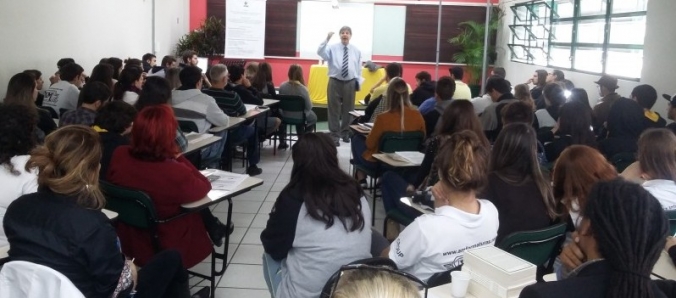Futuro da educao brasileira  discutido em palestra promovida pelo Labsocial