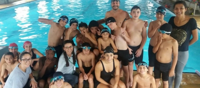 Curso de Educa��o F�sica desenvolve Projeto Golfinhos