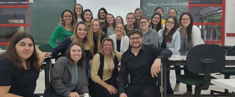 Egressos e estudantes de Arquitetura e Urbanismo socializam experi�ncias