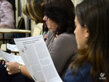 Reitor realiza palestra no Col�gio Rogacionista