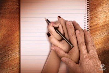 Pesquisa faz liga��o entre a falta da educa��o formal e a criminalidade feminina