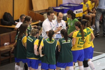 Com atletas da Aprofucri, Brasil  tricampeo Mundial