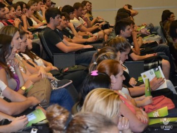 Invaso Unesc: R$ 45 mil em bolsas e diversas atividades para alunos do Ensino Mdio
