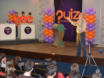 Col�gios de Urussanga e Cocal do Sul s�o finalistas do Quiz do Conhecimento