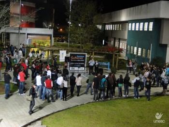 Par�dias e artesanato no Quintas Culturais