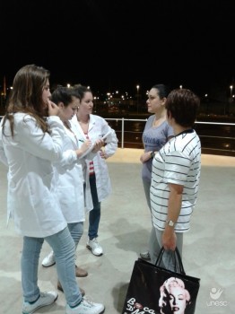 Alunos participam de atividade no Parque das Naes