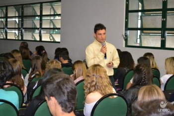 Professor fala sobre a odontologia atual