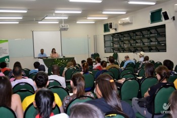 Semin�rio realiza reflex�o sobre temas relacionados � pesquisa em Educa��o