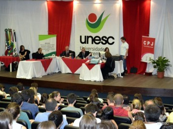 Sess�o extraordin�ria do Tribunal de Justi�a de SC � realizada na Unesc