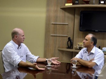 Prefeitura de Ararangu� busca parceria com a Unesc para a elabora��o de projetos