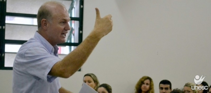 Gestores se re�nem antes do in�cio das aulas