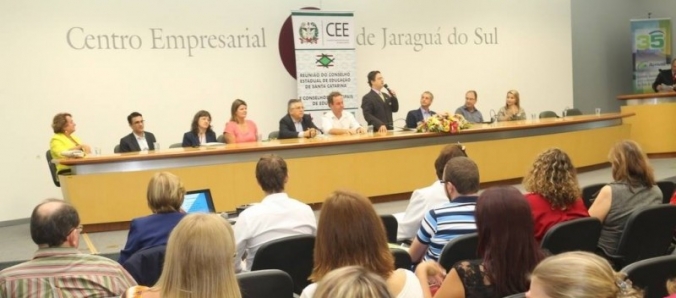 Unesc presente na Reuni�o do Conselho Estadual e Conselhos Municipais de Educa��o