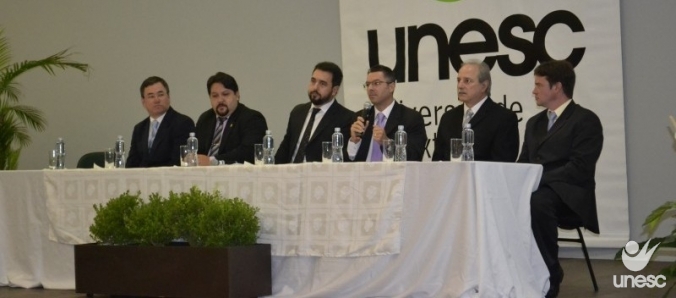 Semin�rio de Fisioterapia Traumato-Ortop�dica inicia na Unesc