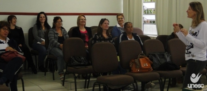 Unesc ministra curso na Forma��o Continuada da Escola Heriberto H�lse