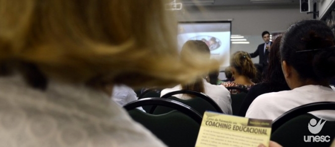 Palestra gratuita sobre Coaching Educacional atrai alunos e profissionais