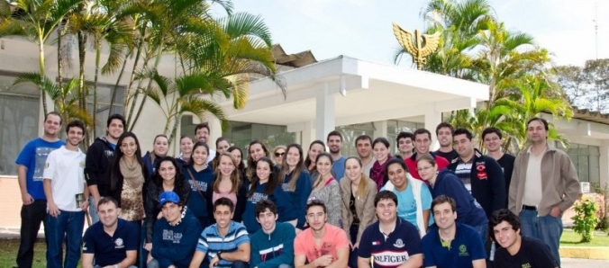 Acad�micos de Engenharia de Materiais conhecem Gerdau e Petrobras