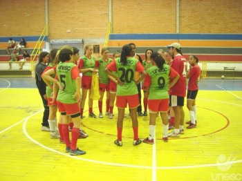 Unesc/FME de Crici�ma encara a Adeblu na semifinal do Catarinense, neste s�bado, em Blumenau. Time sub-17 joga em Chapec�