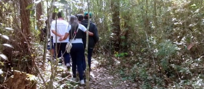 Alunos de escolas da Grande Santa Luzia realizam visita de estudos na Unesc