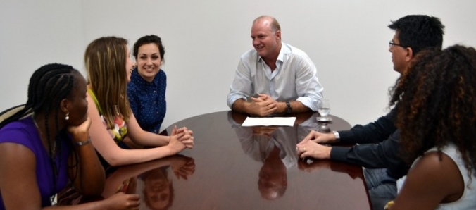 Estrangeiros podem estudar na Unesc