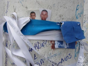 Frei cearense realiza exposi��o La�os de F�