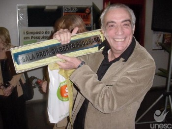 Crici�ma perde Gilberto Pegoraro