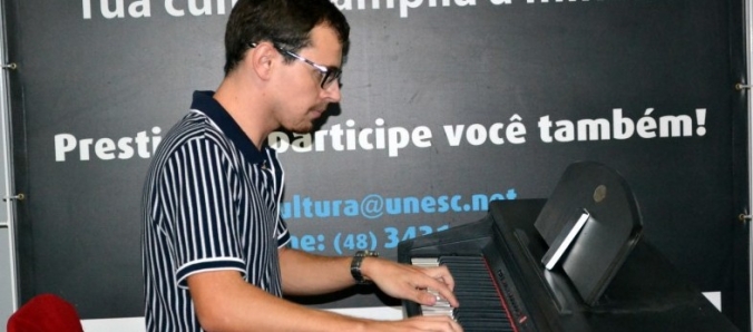 Pop ao piano no Quintas Culturais